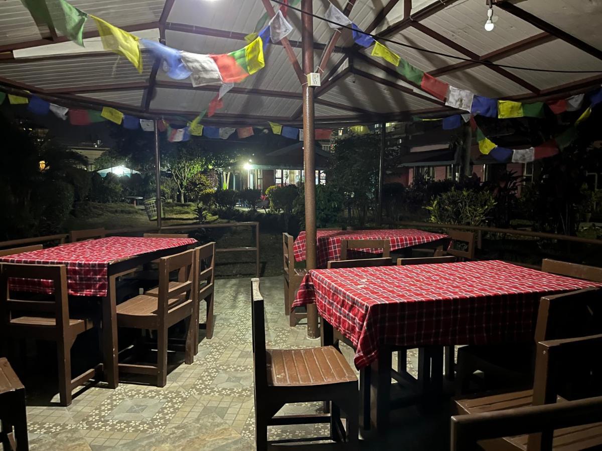 Paradise Mount Resort Pokhara Exteriör bild